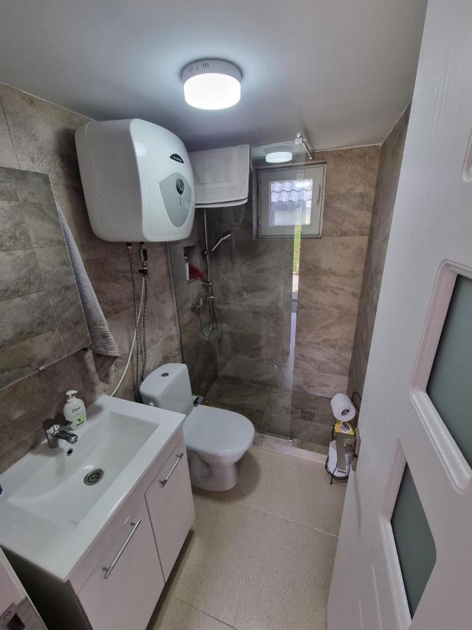 Casa Primitoare In Inima Naturii Si Padurii Rasca  ภายนอก รูปภาพ